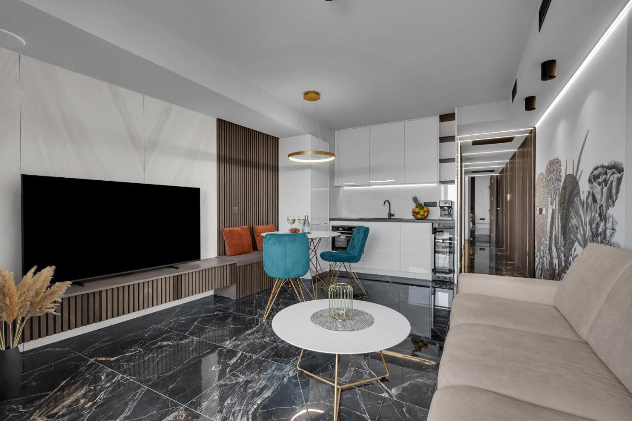 Lux Apartment Dolce Vita - Private Hottub Makarska Eksteriør billede